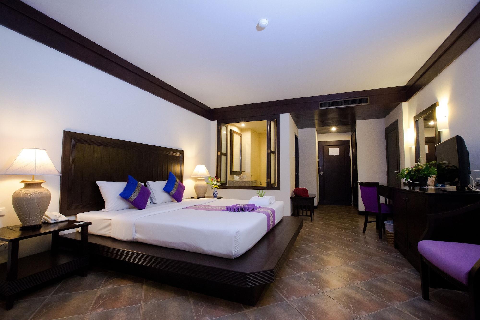 Kata Poolside Resort Sha Extra Plus Luaran gambar