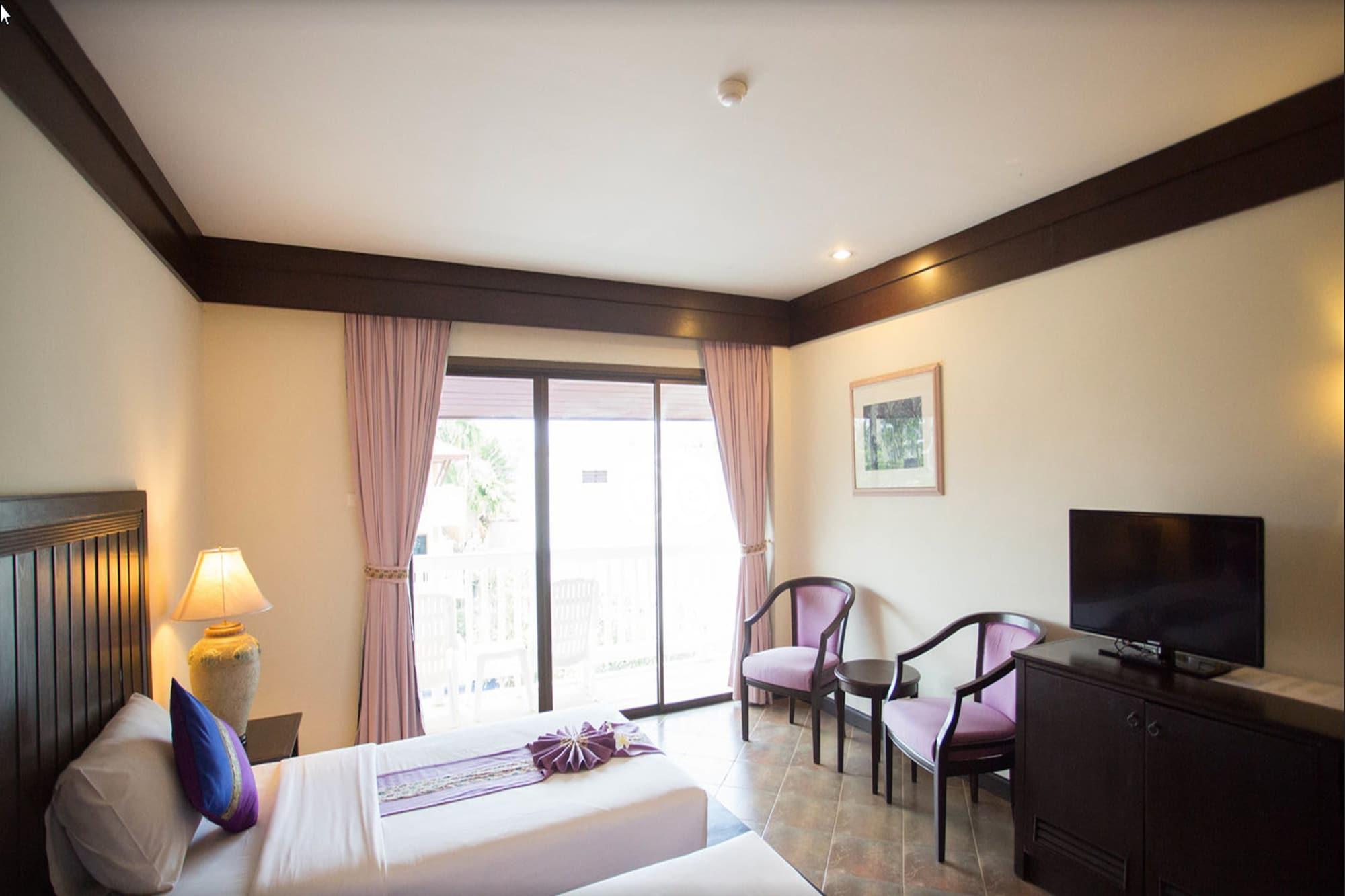 Kata Poolside Resort Sha Extra Plus Luaran gambar