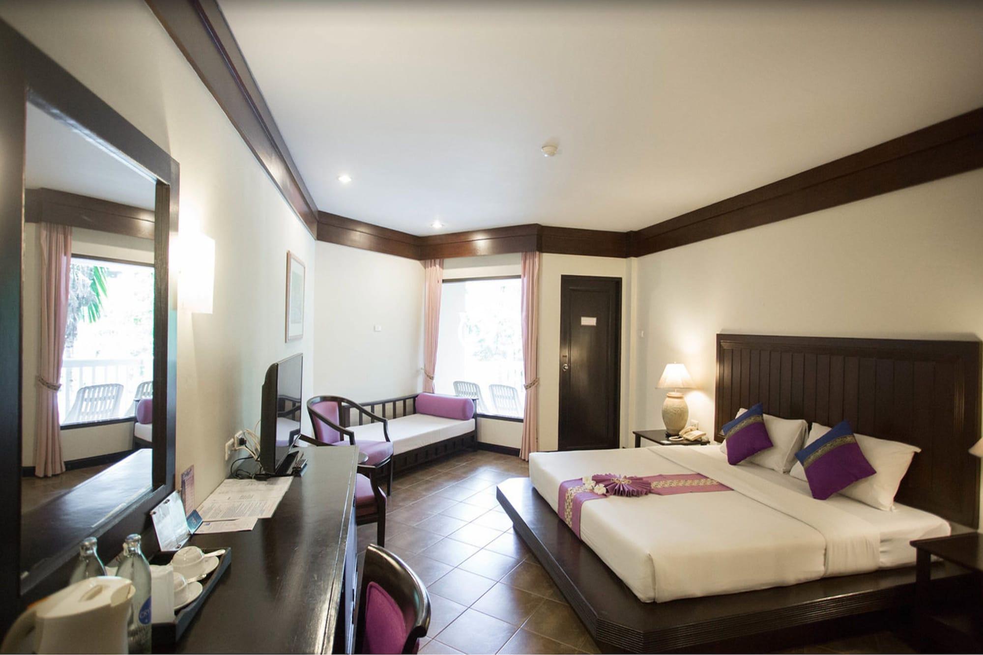 Kata Poolside Resort Sha Extra Plus Luaran gambar